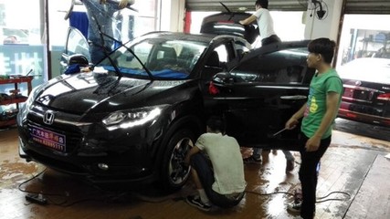 【合作商家8】長沙澳隆車飾為長沙車友聯(lián)盟會員提供8.5折服務(wù)